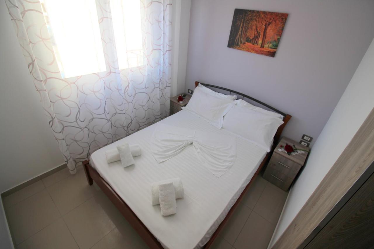Eduart Apartments 2 Sarandë Buitenkant foto