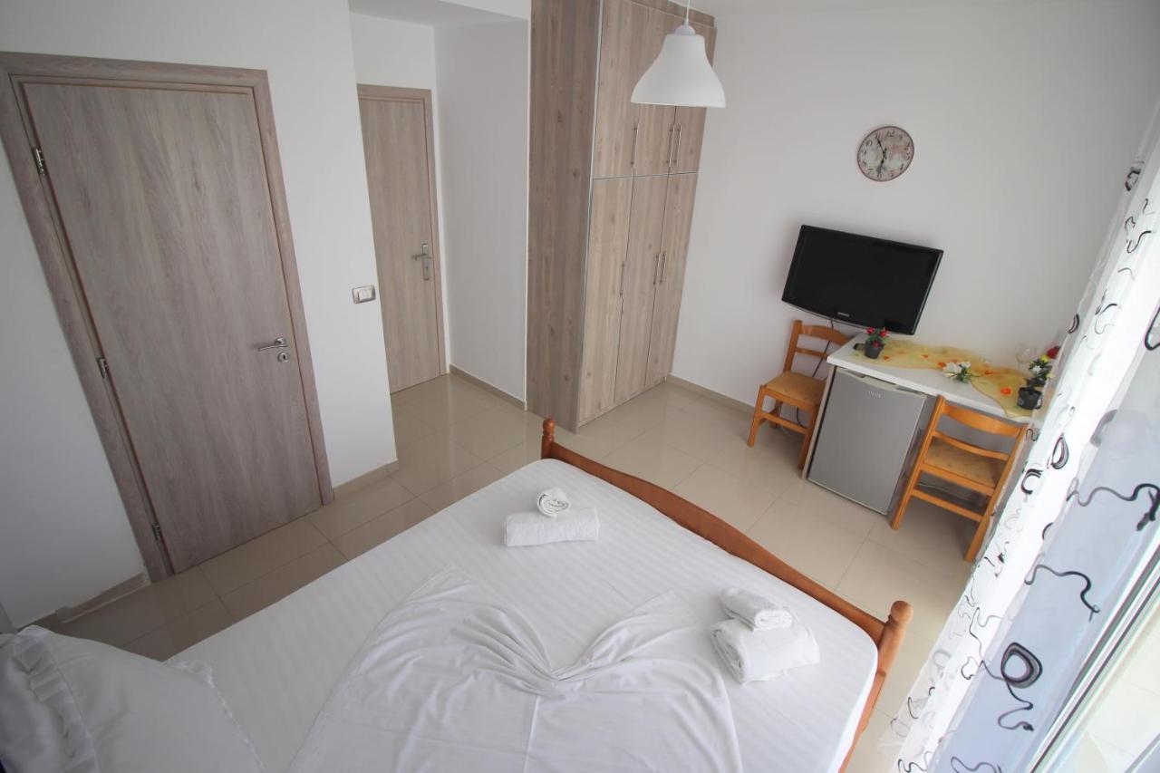 Eduart Apartments 2 Sarandë Buitenkant foto